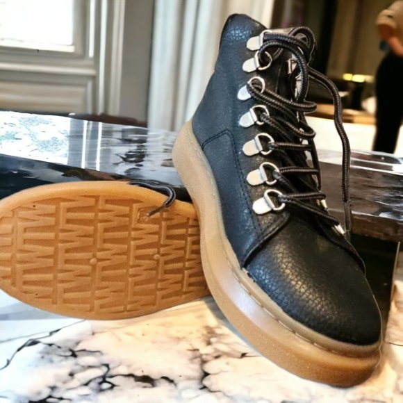 NWOT Size 4 casual Black Ankle Boots RRP 32£, Never Worn, non-slip crepe sole - Picture 2 of 11